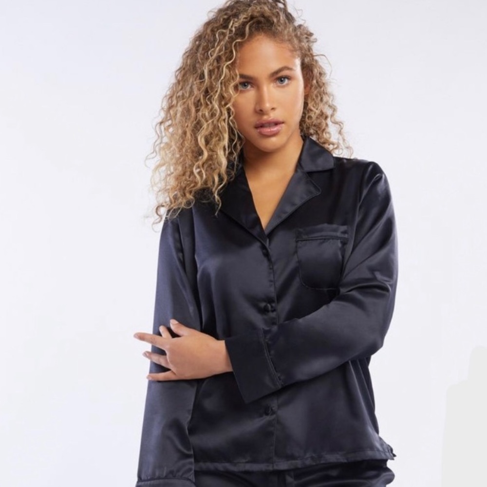 Morgan Taylor Intimate Black Satin Silk Button Down Pajama Set